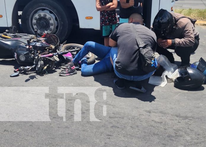 Foto: Fuerte accidente cerca de los semáforos del Hospital Militar, Managua / TN8