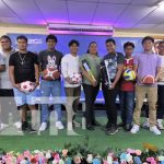 Desde futsala, a voleibol y basket: Centros tecnológicos de Granada están «bien armados» Foto: Entrega de material deportivos para centros tecnológicos en Granada / TN8