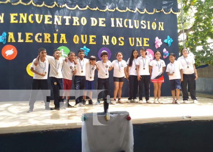 Foto: Actividad con personas con discapacidad desde colegio en Granada / TN8 Foto: Actividad con personas con discapacidad desde colegio en Granada / TN8