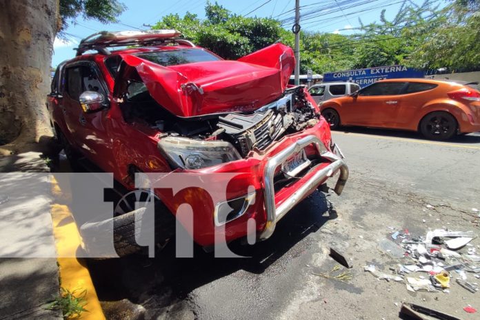 Foto: Chavalo de 16 años atropella a niña de 9 y huye causando múltiple choque en Managua /TN8 Foto: Chavalo de 16 años atropella a niña de 9 y huye causando múltiple choque en Managua /TN8