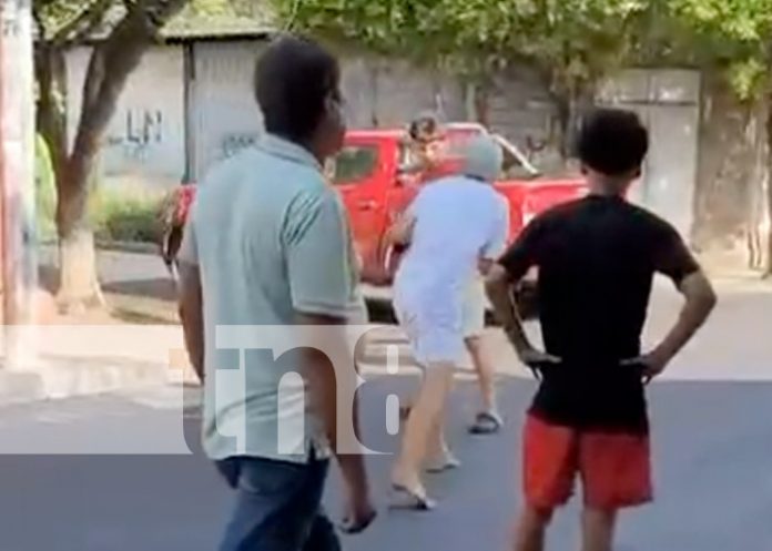 Foto: Pleito de jóvenes en Chinandega / TN8 Foto: Pleito de jóvenes en Chinandega / TN8