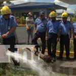 Revisión de hidrantes y cableado en el Mercado Oriental para evitar sustos Foto: Revisión de cableado e hidrantes en el Mercado Oriental / TN8