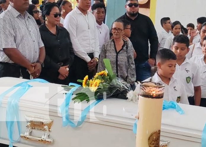 Foto: Trágica muerte de niño por incendio en un barrio de Bluefields, Caribe Sur de Nicaragua / TN8