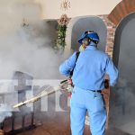 Penetración del MINSA en barrios de Managua para eliminar los zancudos Foto: Fumigación en barrios de Managua / TN8