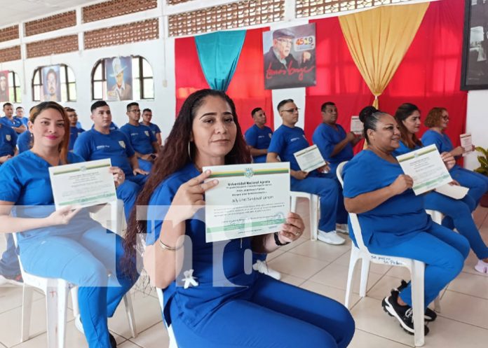 Foto: Reconocimiento de la UNA a presos del Penitenciario en Tipitapa / TN8 Foto: Reconocimiento de la UNA a presos del Penitenciario en Tipitapa / TN8
