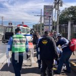 Cruce de cortesía termina en choque: mujer herida en el Km 8 Carretera Sur Foto: Mujer con lesiones tras accidente en Carretera Sur / TN8