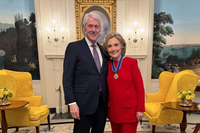 Foto: Bill y Hillary Clinton son citados a declarar en el caso Epstein /Cortesía Foto: Bill y Hillary Clinton son citados a declarar en el caso Epstein /Cortesía