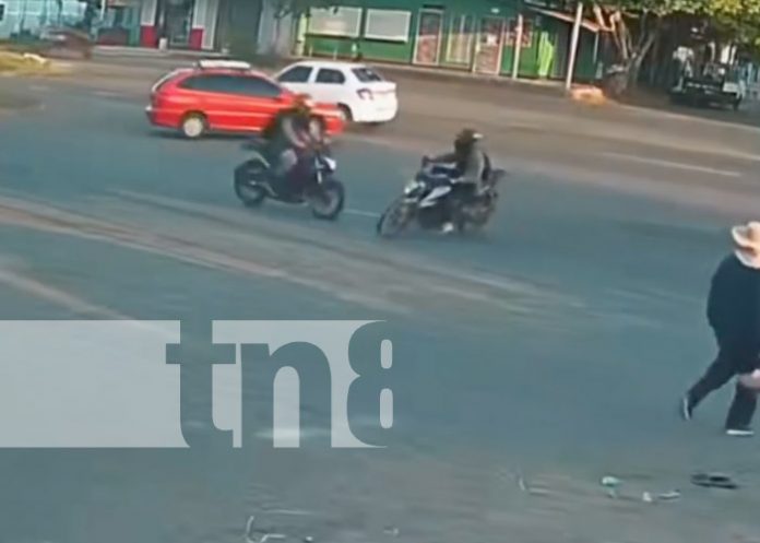 Foto: Terrible accidente en el Distrito VI de Managua / TN8 Foto: Terrible accidente en el Distrito VI de Managua / TN8