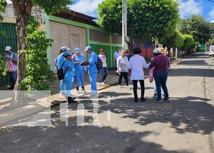 Foto: Fumigación y abatización en barrios de Managua / TN8 Foto: Fumigación y abatización en barrios de Managua / TN8