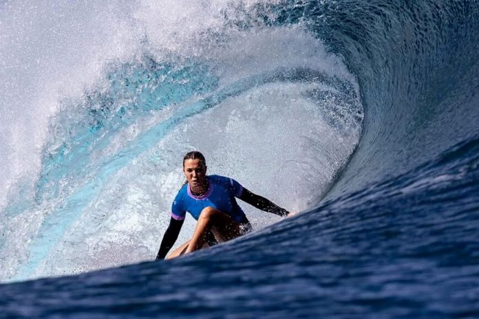 Foto: Candelaria Resano firma acuerdo con Monster Energy /Cortesía