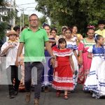 Más de 2 mil estudiantes deslumbran en el desfile “Todos somos San Jacinto” Foto: Estudiantes rinden homenaje en el desfile “Todos somos San Jacinto” /TN8