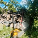 Conductor pierde control y termina fuera de la vía en Nueva Segovia Foto: Accidente aparatoso sin víctimas en Nueva Segovia / TN8