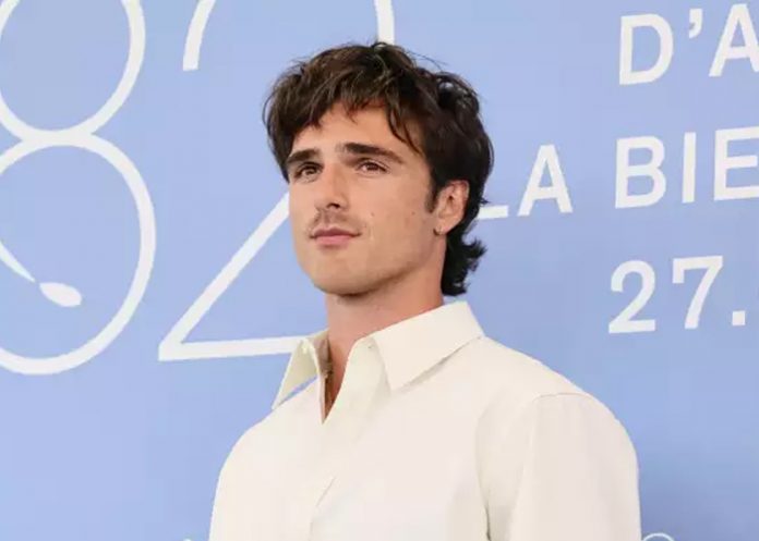 Foto: Jacob Elordi en Frankenstein /cortesía