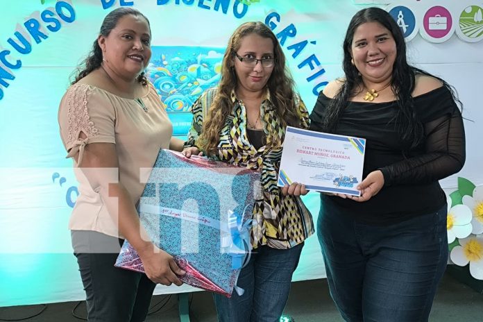 1 Foto: Jóvenes diseñadores muestran su amor a la Patria en un emocionante concurso en Granada/TN8