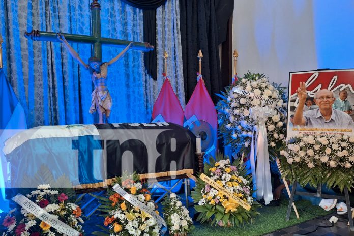 Foto: León rinde homenaje póstumo al doctor Benjamín Barreto Baca/TN8 Foto: León rinde homenaje póstumo al doctor Benjamín Barreto Baca/TN8