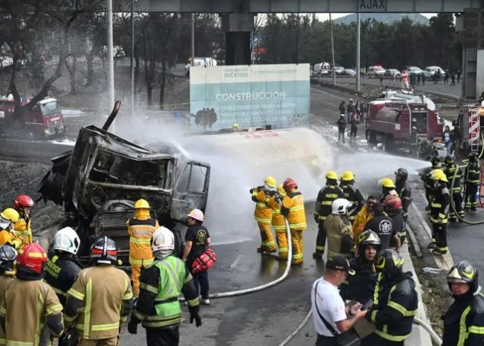 Foto: Explosión en México /cortesía Foto: Explosión en México /cortesía