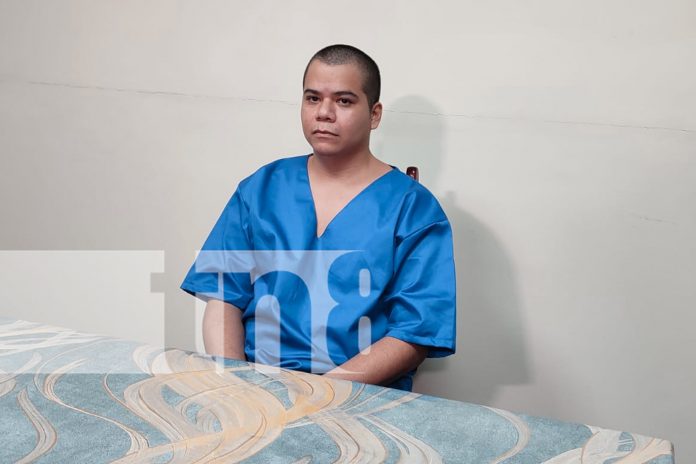 1 Foto: El golpista Yerri Estrada, privado de libertad, se encuentra en óptimas condiciones físicas/TN8
