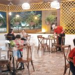 Locales gastronómicos de la Avenida Bolívar reciben a cientos de familias en Semana Patria Semana Patria: tradición, sabor y economía se viven en la Avenida Bolívar