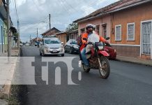 Foto: pobladores celebran recarpeteo de calles en Jinotepe/TN8