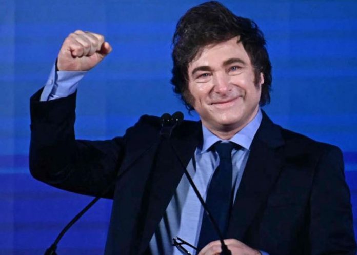 1 Foto: Milei confirma negociaciones con EE.UU. por préstamo ante crisis financiera / Cortesía