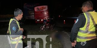 Foto: Colisión de motocicleta contra bus en Juigalpa / TN8