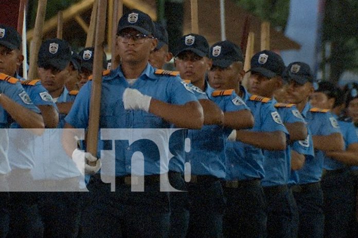 Foto: 46 aniversario de la Policía Nacional en defensa del pueblo/TN8 Foto: 46 aniversario de la Policía Nacional en defensa del pueblo/TN8