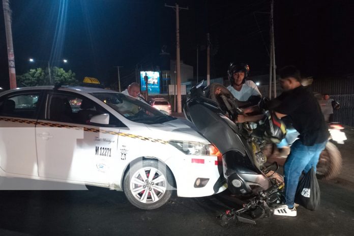 Foto: Accidente en Managua deja un motociclista lesionado/TN8 Foto: Accidente en Managua deja un motociclista lesionado/TN8
