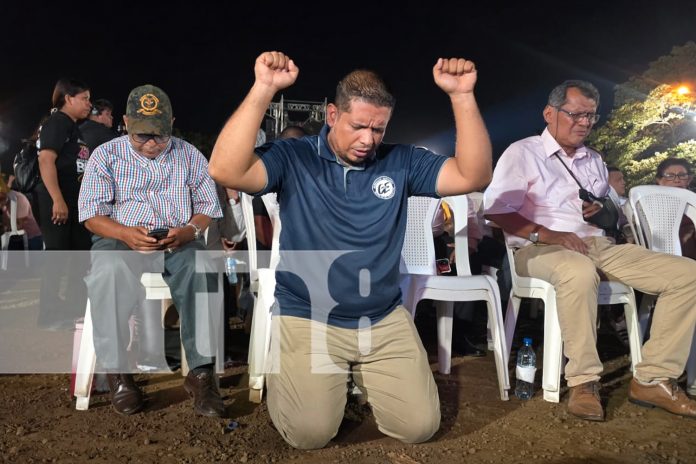Foto: Managua festeja con júbilo el aniversario de la traducción de la Biblia al castellano/TN8