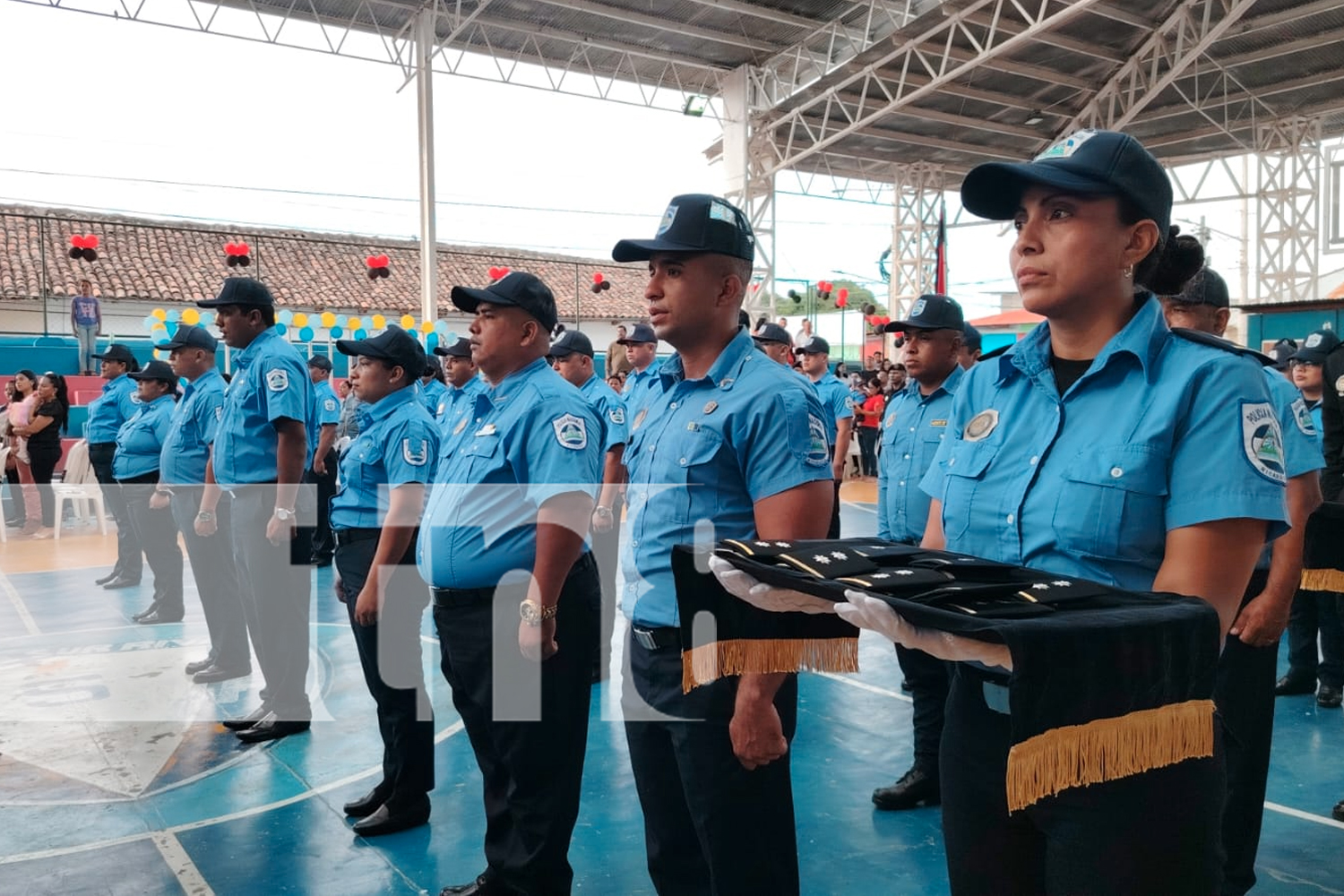Foto: Ascensos policiales /TN8