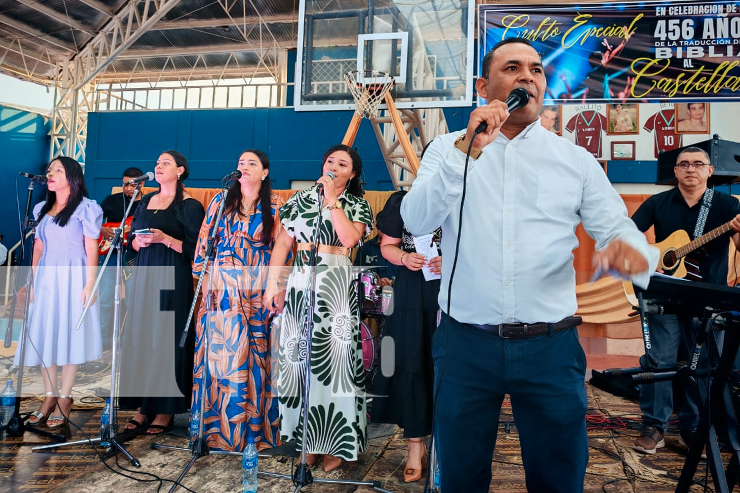 Foto: Pueblo evangélico de Rivas celebra con júbilo 456 años de la traducción de la Biblia/TN8