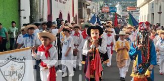 Foto: Desfiles escolares y comunitarios llenan de patriotismo cada rincón del país/TN8