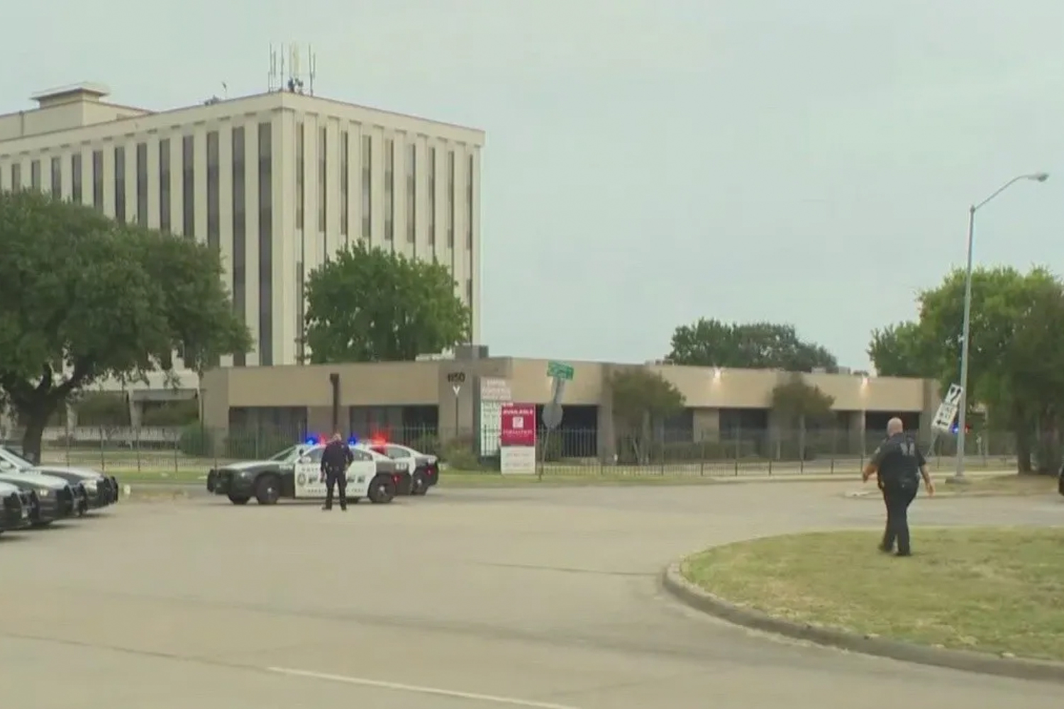 Foto: Tiroteo en centro migratorio de EE.UU. deja tres heridos y un sospechoso muerto /Cortesía