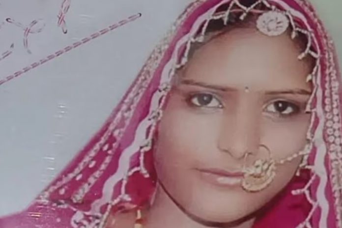 Foto: Quema viva a su esposa en India /Cortesía Foto: Quema viva a su esposa en India /Cortesía