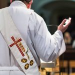 Exsacerdote de EE.UU. enfrenta la ley por abusar a un niño autista Foto: Exsacerdote enfrenta cadena perpetua por abuso sexual infantil /Cortesía