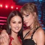 Taylor Swift hizo llorar a todos con su discurso en la boda de Selena Gomez Foto: Taylor Swift sobre la boda de Selena Gomez /cortesía