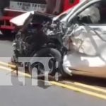 Dos heridos tras accidente de tránsito en Carretera Sur
