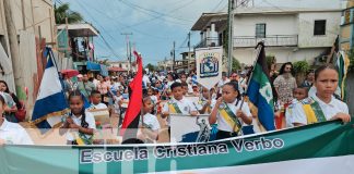 Foto: Escuelas de Bilwi participaron en un colorido desfile patrio /TN8