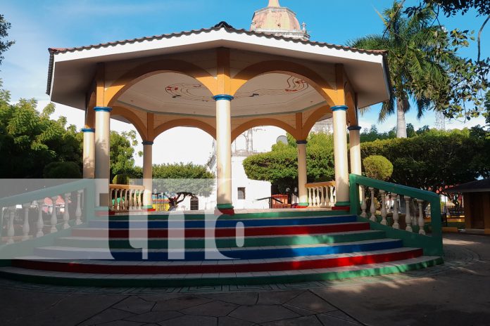 Foto: Parque Central de Nandaime se alista para inaugurar con luces navideñas/TN8