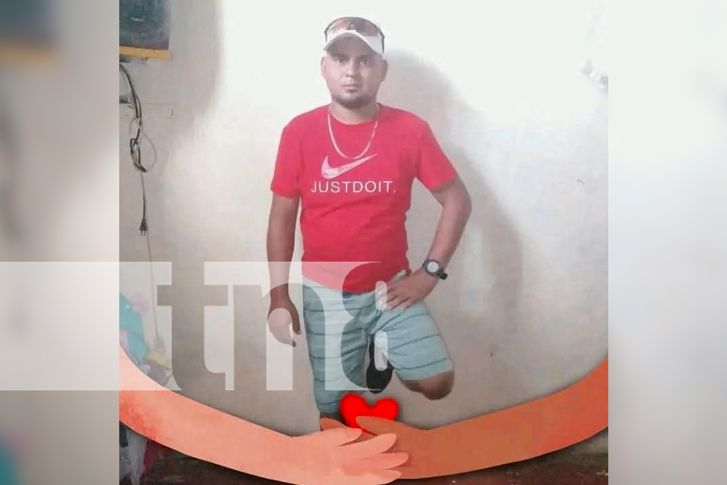 Foto: Rivas: motociclista muere tras accidente contra un poste/TN8