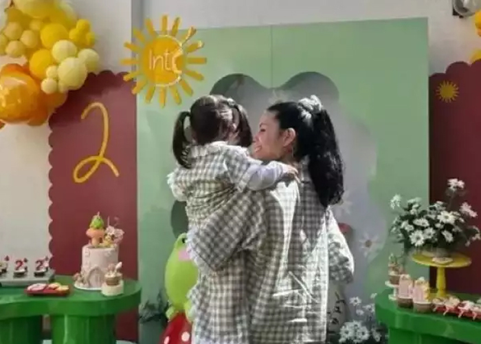 Foto: Christian Nodal no llega al cumple de Inti /cortesía
