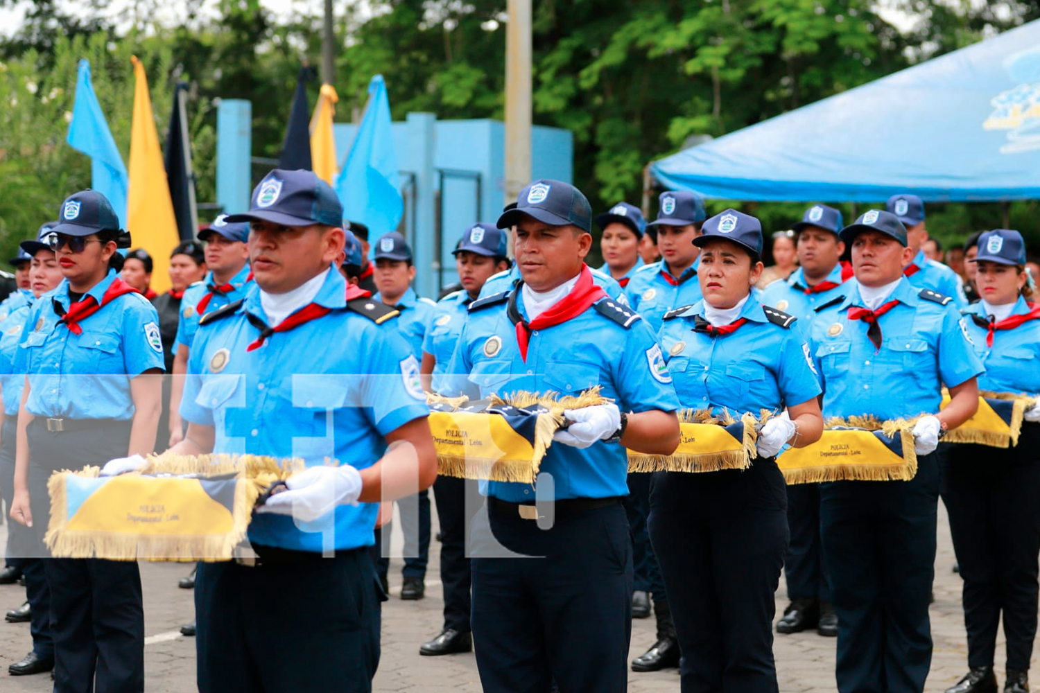 Foto: Ascensos policiales /TN8