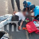 Niño y motociclistas graves tras accidente de tránsito en la Pista Suburbana, Managua Foto: Niño y motociclistas graves tras accidente de tránsito en La Pista Suburbana, Managua/TN8