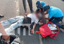 Niño y motociclistas graves tras accidente de tránsito en la Pista Suburbana, Managua Foto: Niño y motociclistas graves tras accidente de tránsito en La Pista Suburbana, Managua/TN8