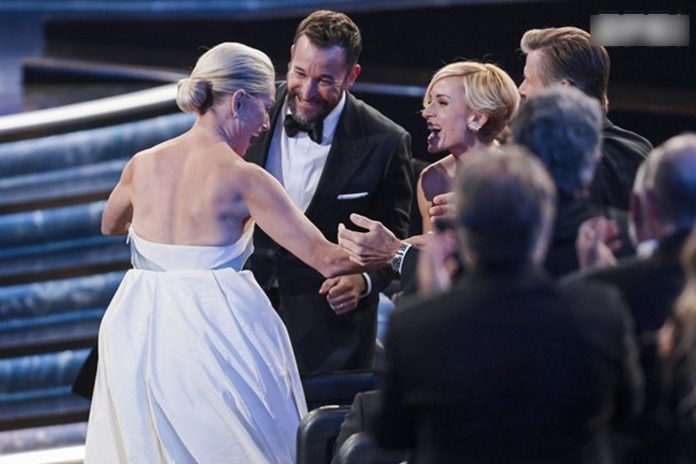 4 Foto: The Pitt y HBO Max sorprenden en los Emmy 2025: el drama médico del momento/TN8