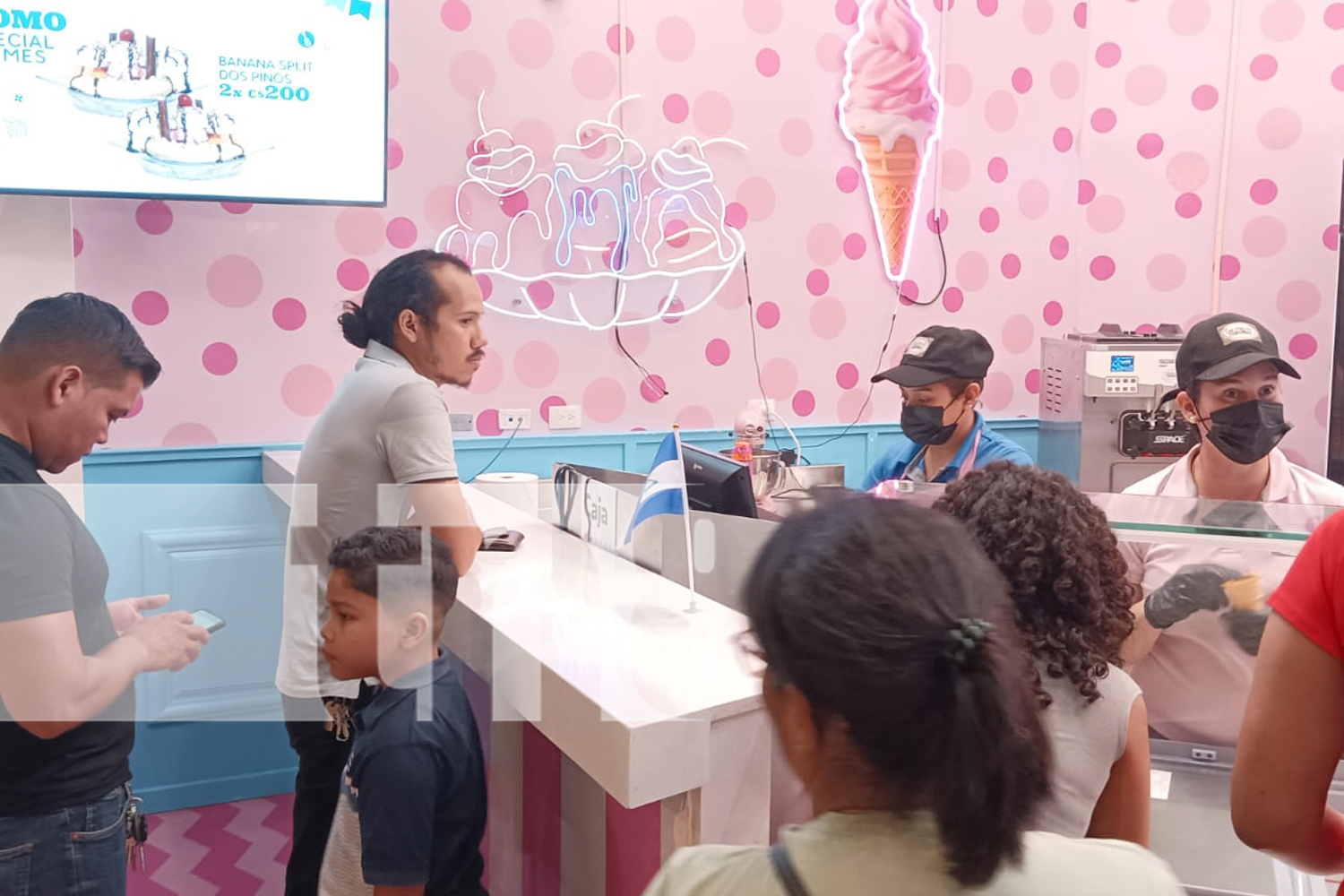 Semana Patria: tradición, sabor y economía se viven en la Avenida Bolívar