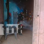 Ejército y MINSA unen fuerzas en jornada de abatización y fumigación en Prinzapolka Foto: Ejército de Nicaragua y MINSA demuestran compromiso / TN8