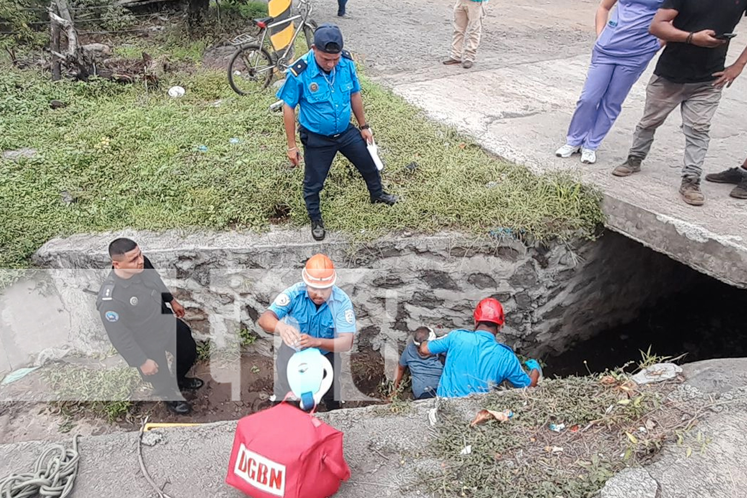 Foto: Lancha artesanal se vuelca y pescadores sobreviven en Corinto /TN8