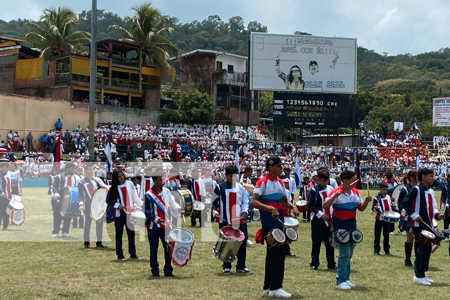 Foto: Estudiantes brillan y honran la patria en festival de Matagalpa /TN8