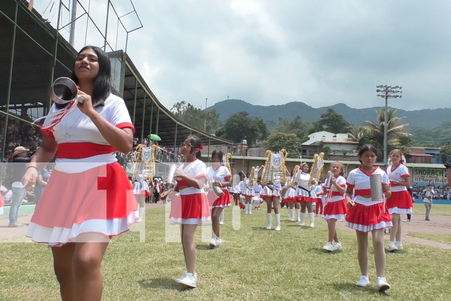 Foto: Estudiantes brillan y honran la patria en festival de Matagalpa /TN8