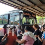 Familias abarrotan terminales en Managua durante la Semana Patria